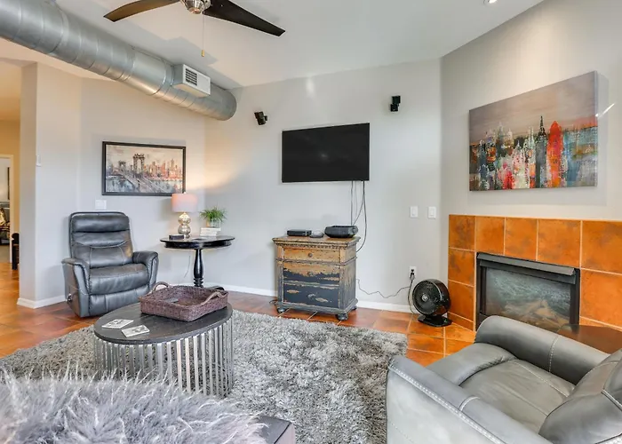 Holiday home < 1 Mi To Biltmore Fashion Park: W/ Pool! Phoenix