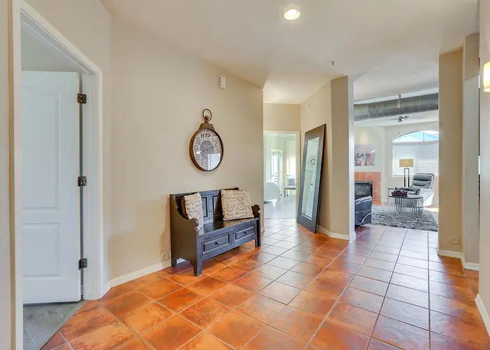 Holiday home < 1 Mi To Biltmore Fashion Park: W/ Pool! *