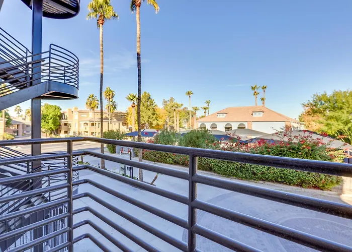 < 1 Mi To Biltmore Fashion Park: W/ Pool! Holiday home *